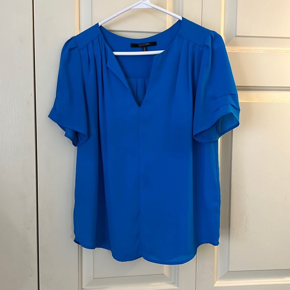 19 Cooper medium top pretty blue